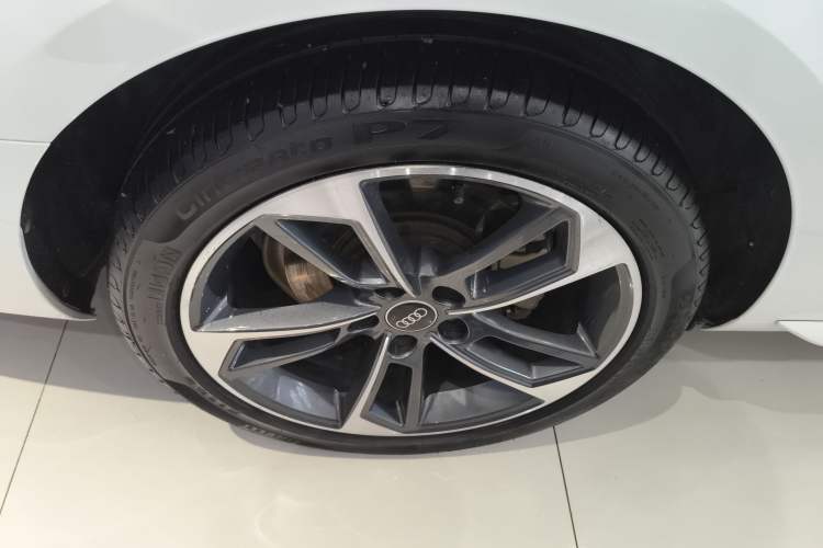 Used Audi A4L 2022 40 TFSI Fashion Dynamic Model
