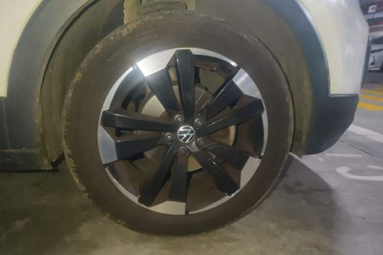 Used Volkswagen Tacqua 2020 1.5L Automatic Yue Right Front Wheel Hub