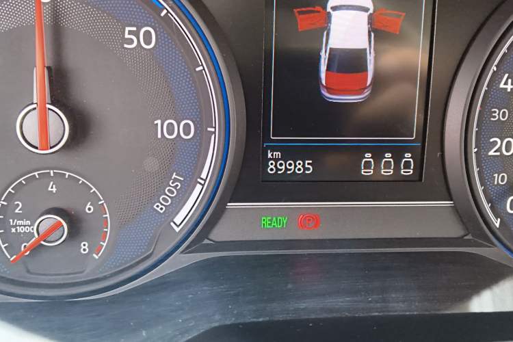 Used Volkswagen Passat New Energy 2020 430 PHEV Hybrid Luxury Edition China VI Standard Odometer Close Up