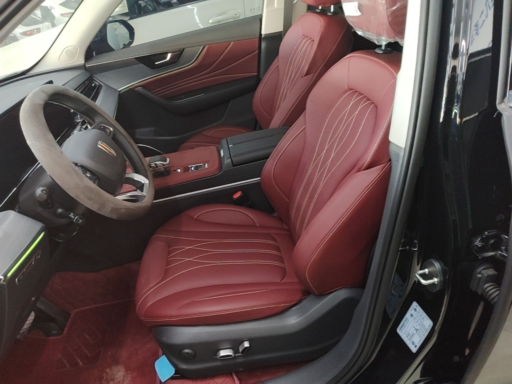 Hongqi HS5 2025 2.0T Two-Wheel Drive Flagship Pro Edition - Chinese Trim Xiang — снимка 17