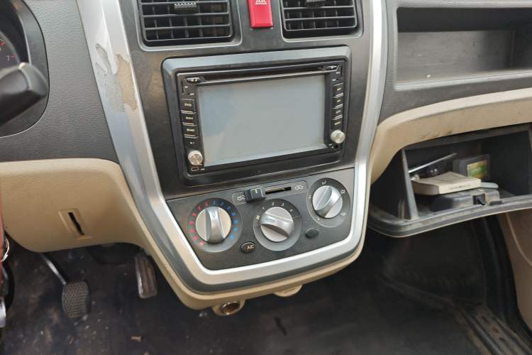 Used Nlmmotor Qiteng M70 2014 1.2L Entry-Level LJ469Q-AE2
