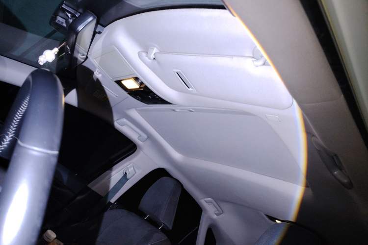 Used Lexus RX 2016 300 Two-Wheel Drive Comfort Edition China VI Standard Headliner