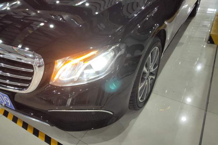 Used Mercedes-Benz E-Class 2019 E 260 L