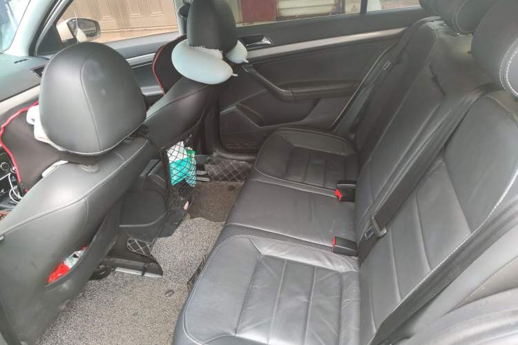 Used Volkswagen Lavida 2015 1.6L Manual Comfort Edition
