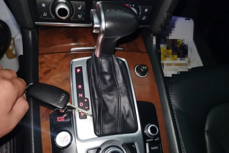 Used Audi Q7 2014 35 TFSI Ambition Edition Vehicle Key