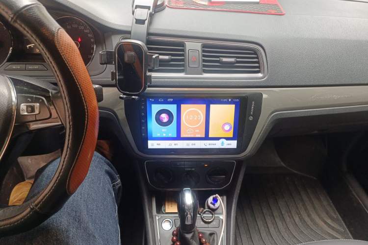 Used Volkswagen Lavida 2017 1.6L Automatic Comfort Edition
