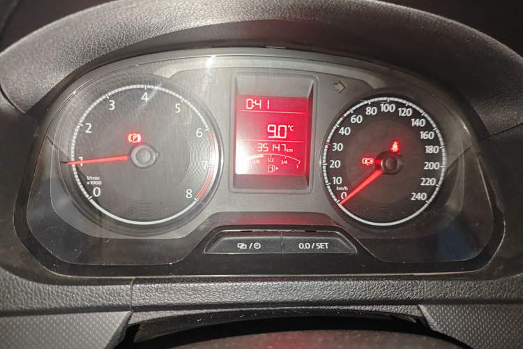 Used Volkswagen Jetta 2017 1.4L Manual Fashion Edition
