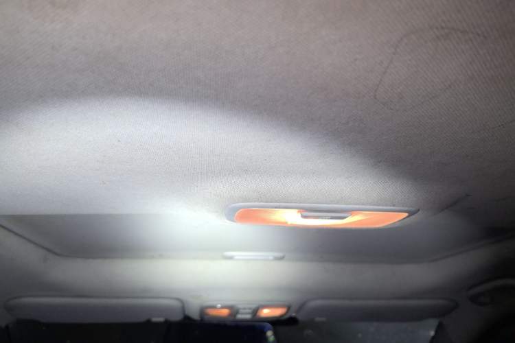 Used Hyundai ix35 2012 2.0L Automatic Two-Wheel Drive New Edition GL Headliner