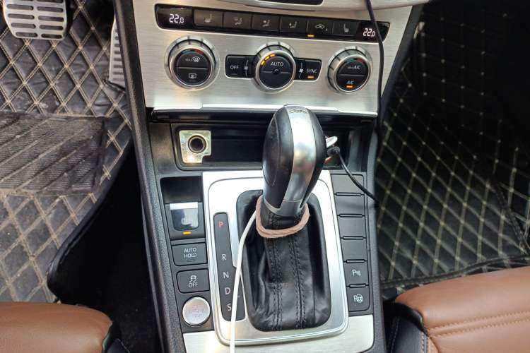 Used Volkswagen FAW-Volkswagen CC 2013 1.8TSI Luxury Model
