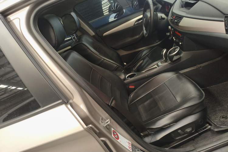 Used BMW X1 2014 sDrive18i Fashion Model
