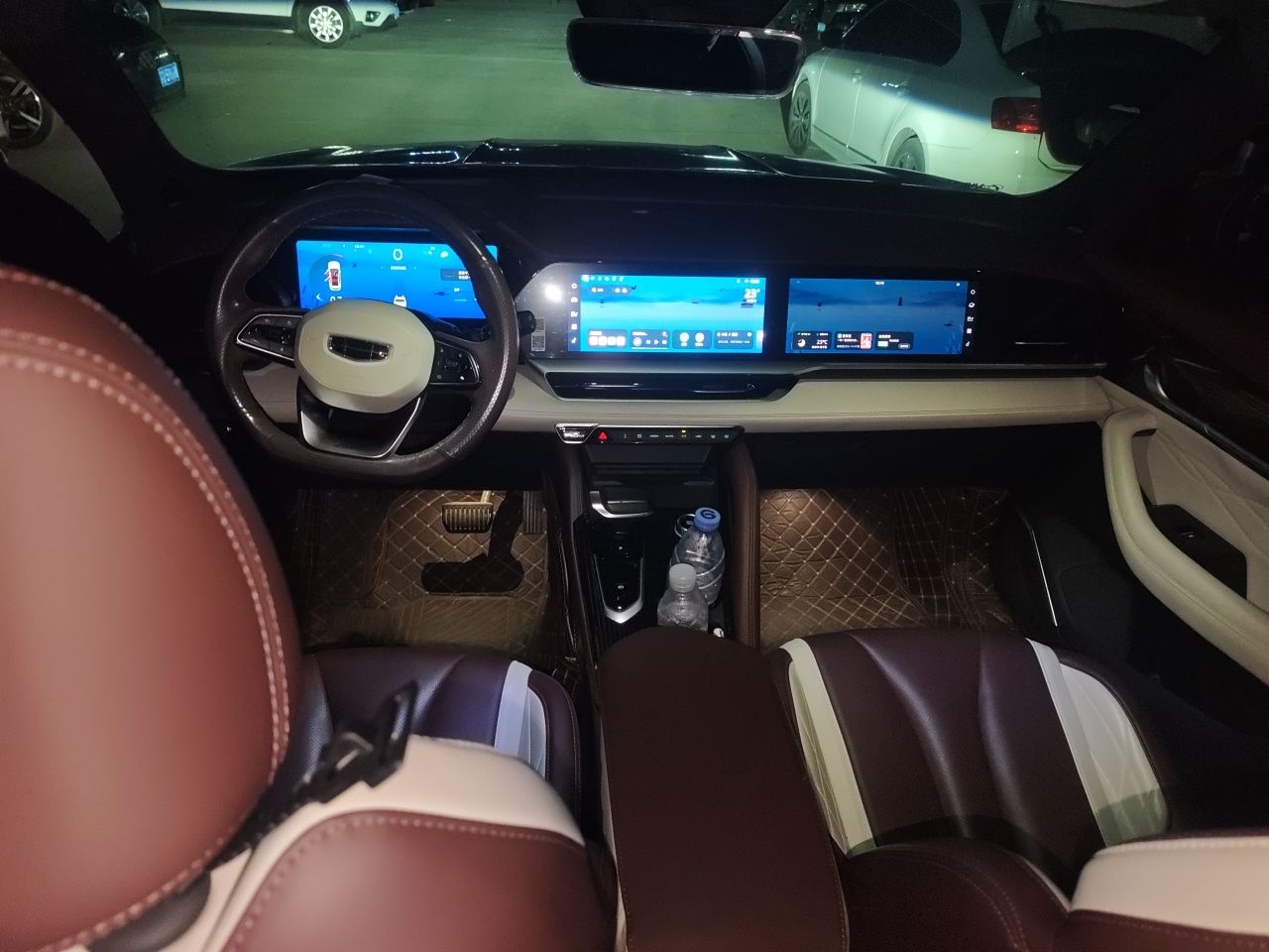Geely Auto Monjaro L 2021 2.0TD DCT EVO Two-Wheel Drive Smart Luxury Version — снимка 9
