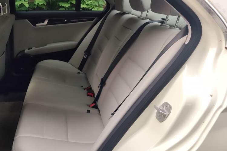 Used Mercedes-Benz C-Class 2011 C 200 CGI Fashion Model