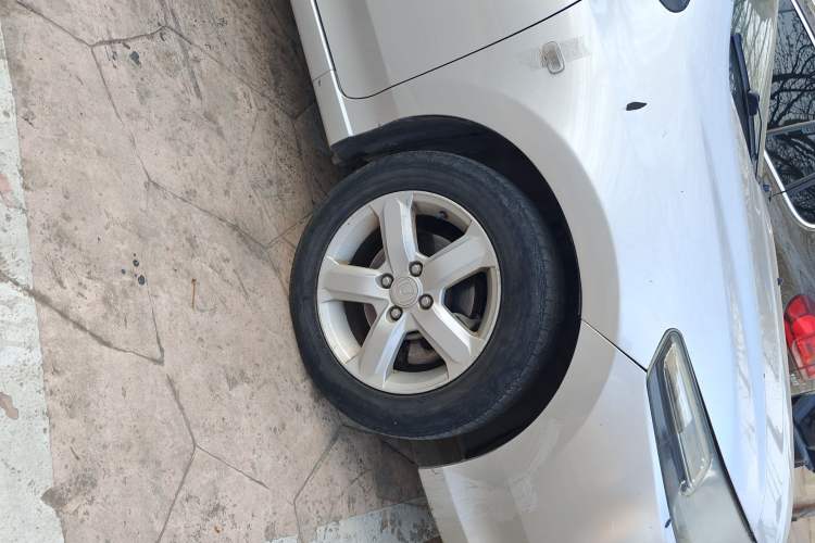 Used Honda City Classic 2011 1.5L Manual Elite Edition Right Front Wheel Hub