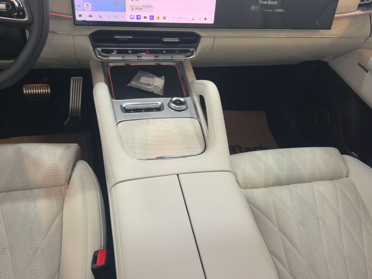 Zeekr 8X 2026 Model Ultra Edition 55kWh — снимка 16