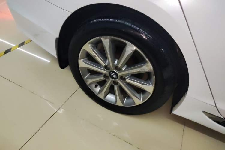Used Hyundai Sonata 2015 1.6T GLS Smart Model Right Rear Wheel Hub