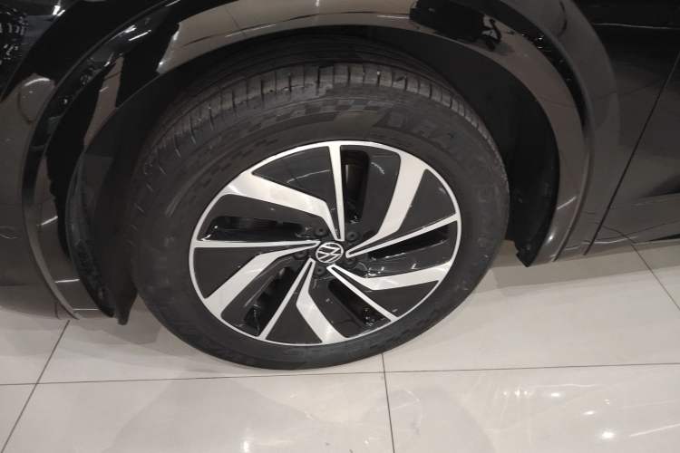 Used Volkswagen Viloran 2022 330TSI Luxury Edition
