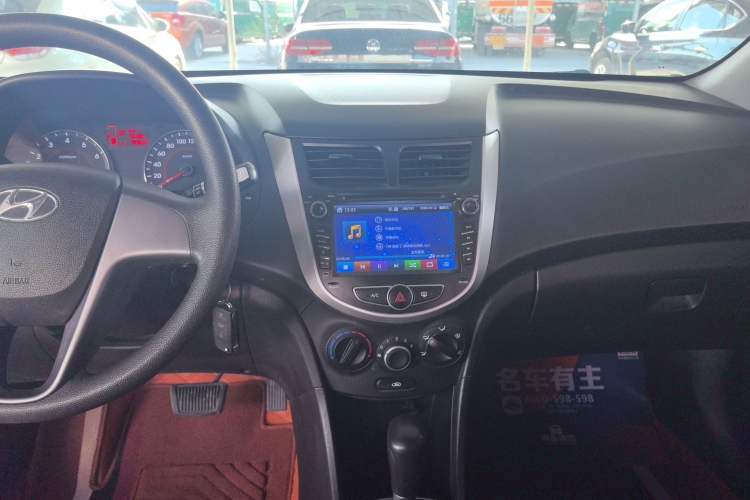 Used Hyundai Verna Ray 2014 1.4L Automatic GLX