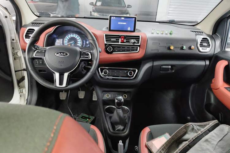 Used JAC Group Refine S2mini 2017 1.3L Sport Edition
