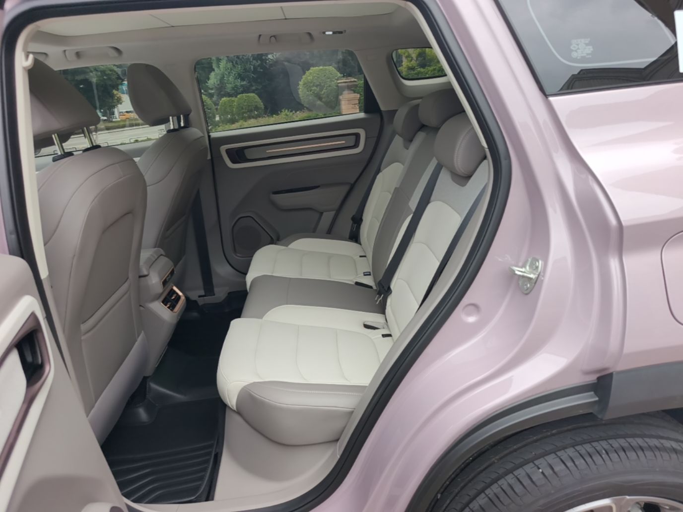 Geely Auto icon 2026 Model Chocolate 1.5TD Pure & Refined Edition — снимка 20
