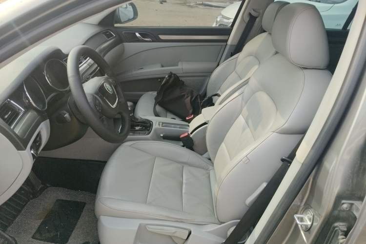 Used Skoda Superb 2012 1.8TSI Automatic Elegant Edition Left Front Seat