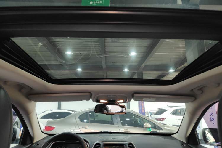 Used Jeep Cherokee 2014 2.4L Luxury Edition
