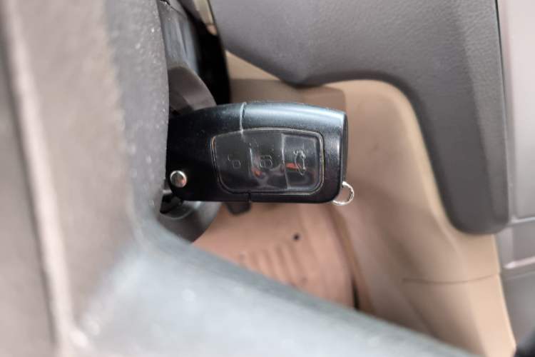 Used Ford Focus 2011 Sedan 1.8L Manual Comfort Model