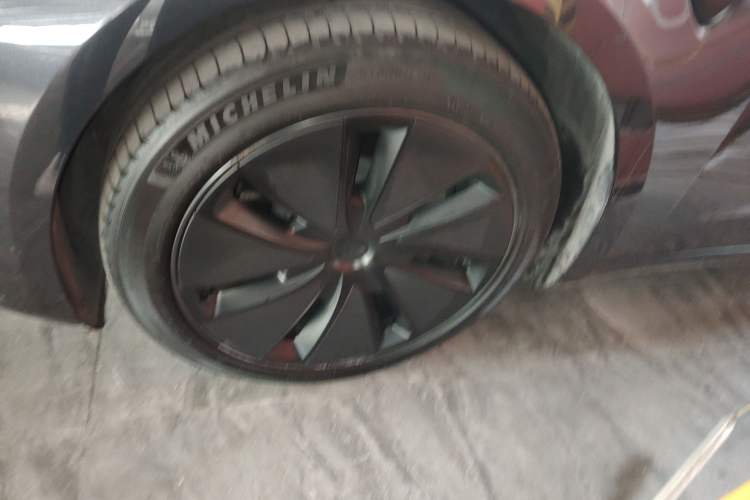 Used Tesla Model 3 2023 Long-Range All-Wheel-Drive Version
