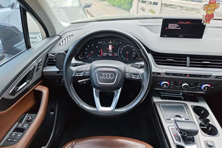 Used Audi Q7 2016 40 TFSI Comfort Model