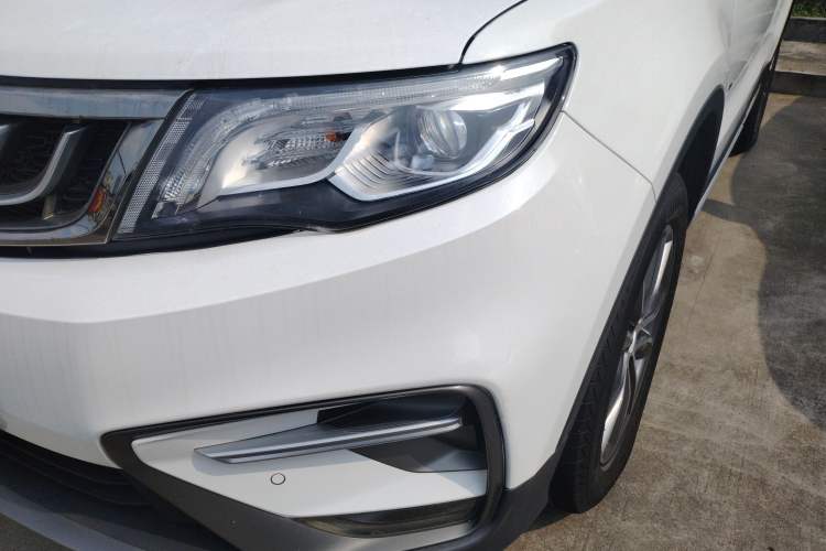 Used Geely Auto Emgrand X7 Sport 2018 1.8TD Automatic Two-Wheel Drive Smart Connect 4G Internet Edition