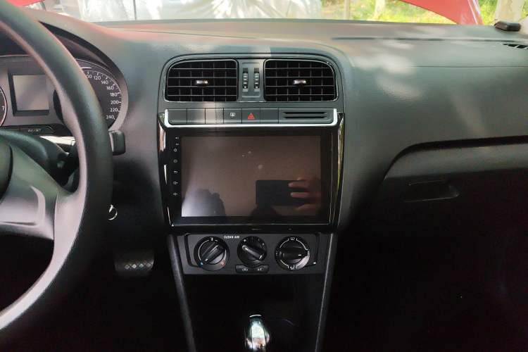 Used Volkswagen Polo 2016 1.4L Automatic Trendy Model
