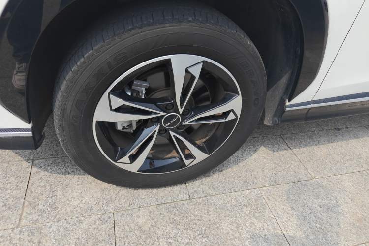 Used Roewe RX5 2023 1.5T Comfort Edition Left Front Wheel Hub