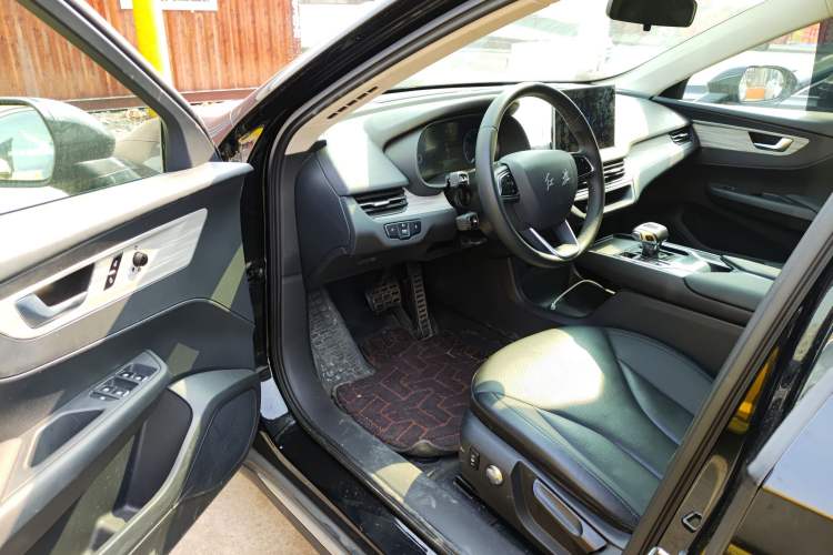 Used Hongqi E-QM5 2023 620km PLUS
