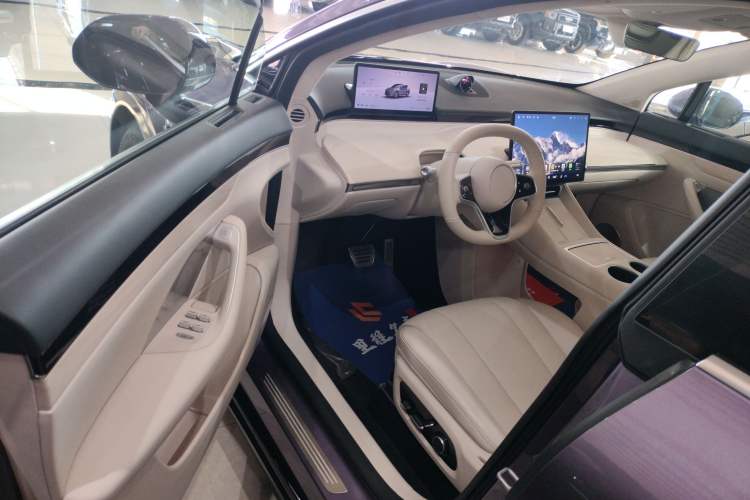 Used Hima Luxeed R7 2024 All-Electric 736 km Ultra