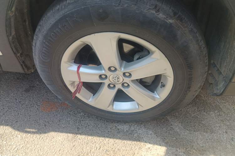 Used Toyota RAV4 2013 2.0L CVT Four-Wheel Drive New Edition