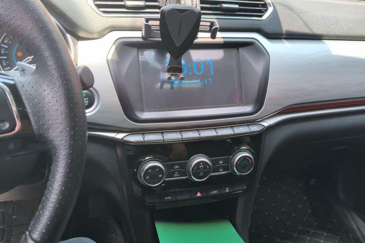 Used Haval H2 2018 Blue Label 1.5T Dual-Clutch Two-Wheel-Drive Elite Model