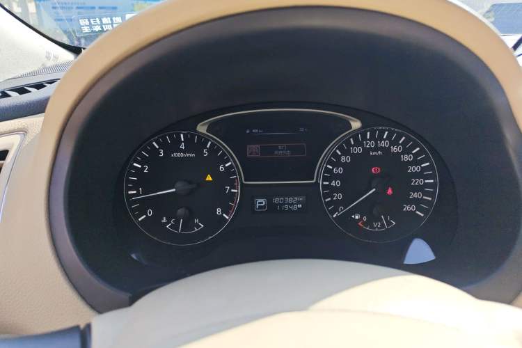 Used Nissan Teana 2016 2.0L XE Fashion Edition Instrument Cluster