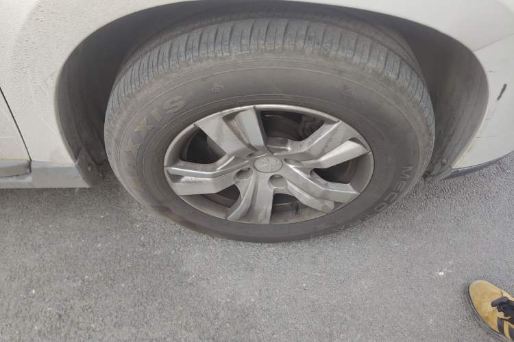 Used Peugeot 2008 2014 1.6L Automatic Trend Edition Right Front Wheel Hub