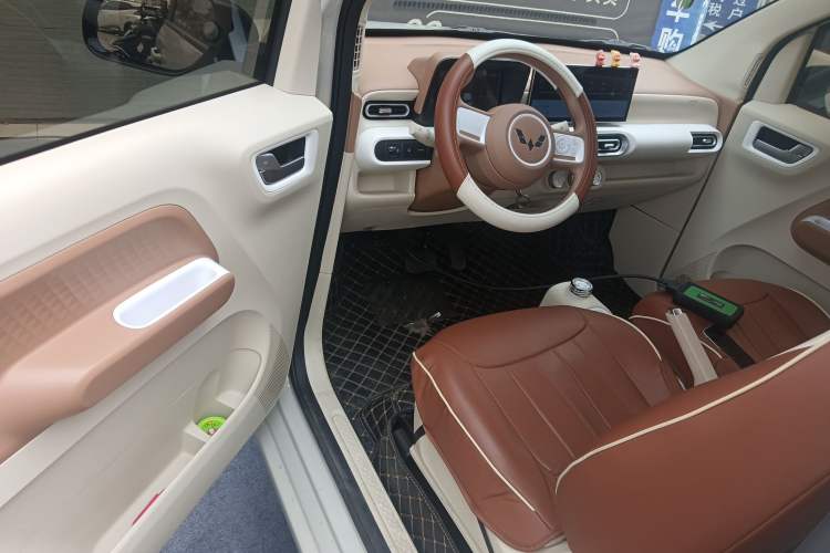 Used Wuling Hongguang MINIEV 2024 3rd Generation 215km Youth Edition Driver Seat