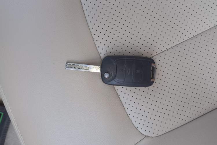 Used Baojun 730 2016 1.5L Manual Comfort Version 7 Seats China V Emission Standard Interior 1