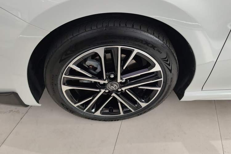 Used Toyota Camry 2026 Model Dual-Engine 2.0HSE Sport Lite Edition Exterior 2