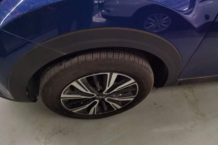 Used Kia kx1 Stonic 2021 1.4L CVT Fun Edition Exterior 4