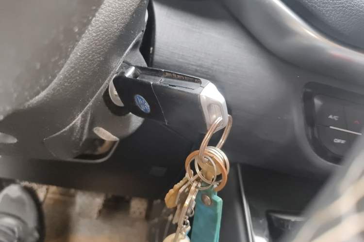 Used FAW Senya R9 2018 1.2T Manual Luxury Smart Edition
