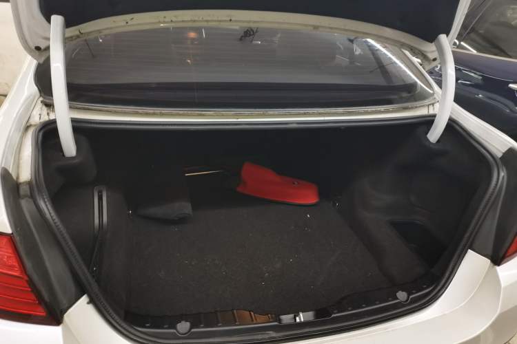 Used BMW 5 Series 2014 525Li Luxury Design Package
