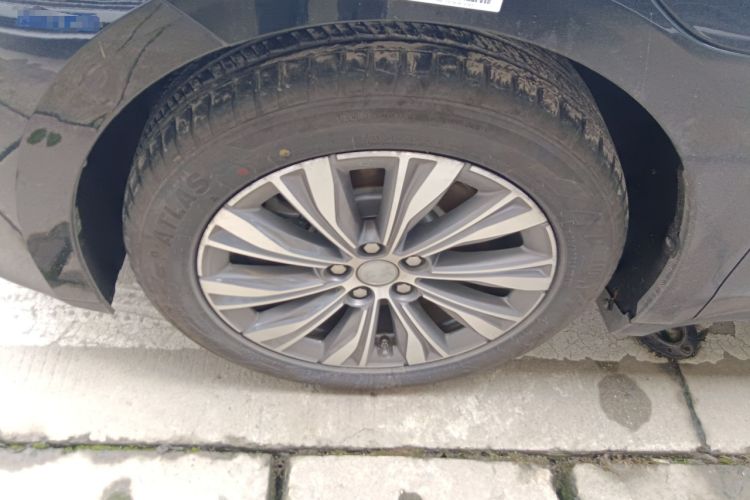 Used Hongqi E-QM5 2024 450km Range Commuter Version Left Front Wheel Hub