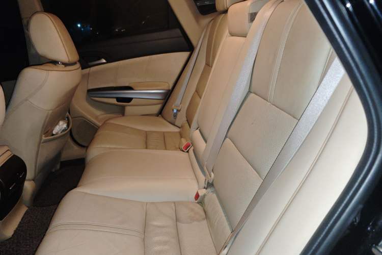 Used Honda Crosstour 2012 2.4L Luxury Edition