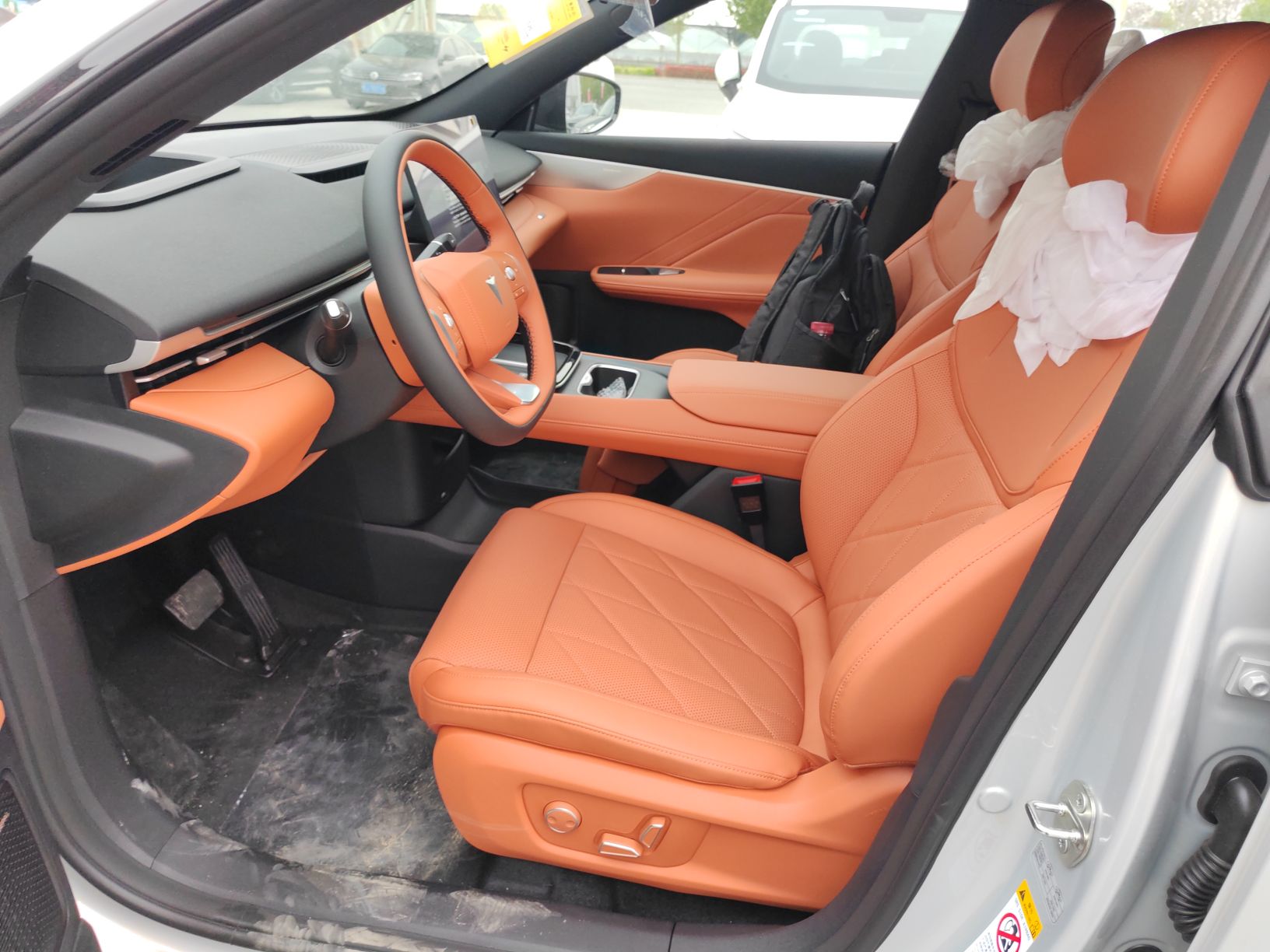 Переднее сиденье в автомобиле