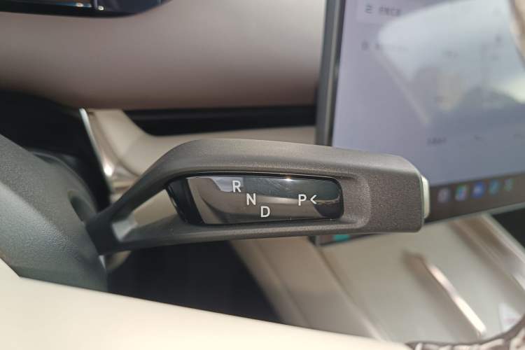 Used Xiaomi Auto SU7 2026 Model Standard Edition Gear Lever