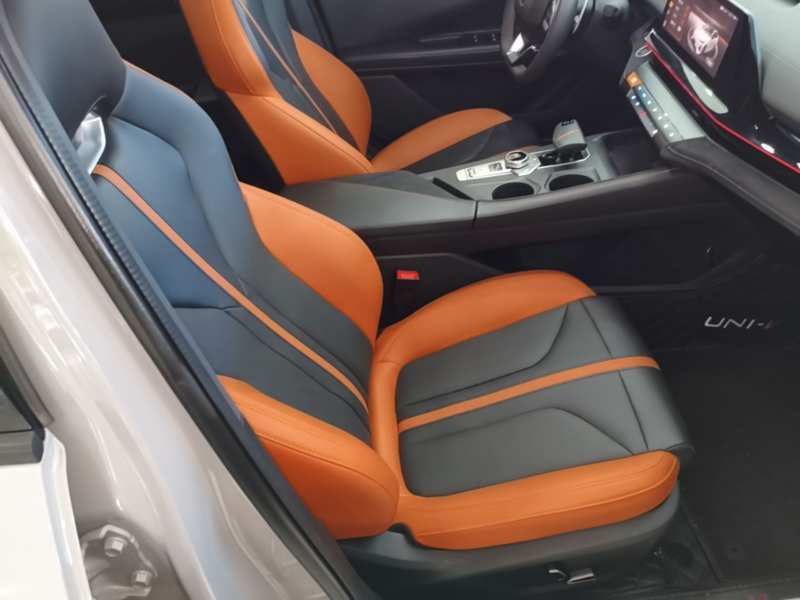 Used CHANGAN UNI-V 2024 1.5T Prestige Sport Edition — 24