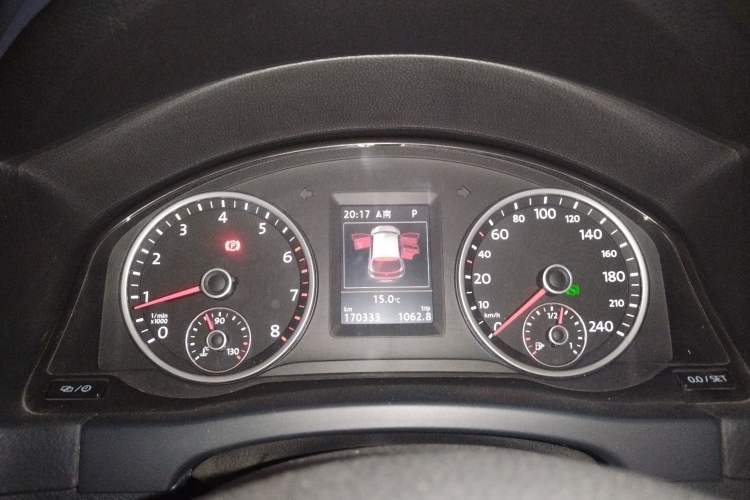 Used Volkswagen Tiguan 2015 1.8TSI Automatic All-Wheel-Drive Luxury Model