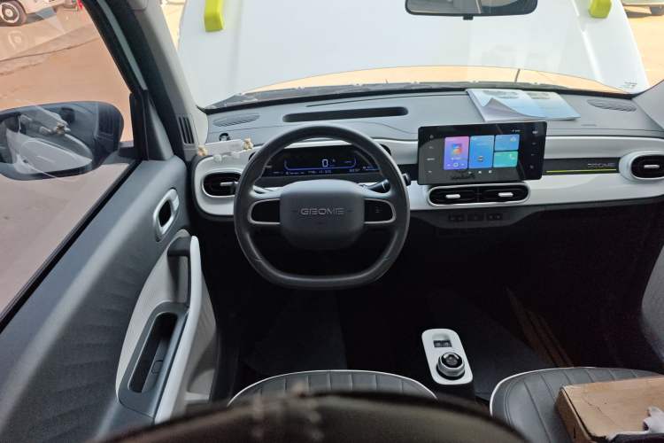 Used Geely Galaxy Panda 2025 210km Panda Rider Steering Wheel